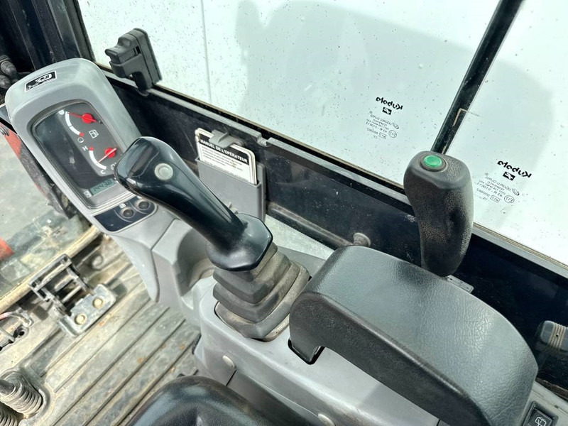 Kubota KX016-4 - Hammer Lines / Quick Coupler